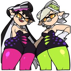 2girls black_hair callie_(splatoon) clothed clothing earrings fully_clothed gloves green_highlights inkling light-skinned_female light_skin looking_down marie_(splatoon) omoitukan2 pink_highlights smooth_skin splatoon squid_sisters tentacle_hair thighhighs white_hair yellow_eyes