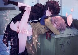 2boys akira_kurusu anal anal_sex atlus black_hair bottomless brown_hair censored femboy gay girly glasses goro_akechi hi_res high_resolution highres japanese_text legs_spread male_only persona persona_5 red_eyes ren_amamiya yaoi