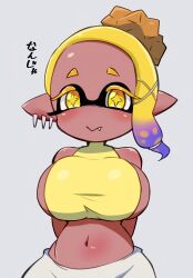 1girls :> bare_shoulders blush breasts chibi_style cute_fang frye_(splatoon) hi_res large_breasts looking_at_viewer makino_nono midriff navel nintendo pants sideboob simple_background smile smiling_at_viewer solo splatoon splatoon_(series) splatoon_3 yellow_eyes yellow_hair