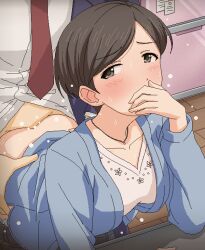 1boy ass blush brown_eyes brown_hair clothed_sex covering_mouth doggy_style female from_behind hand_over_own_mouth idolmaster idolmaster_cinderella_girls jewelry mature_female milf necklace necktie sasaki_chie's_mother sex short_hair tomu_(tomubobu) unseen_male_face