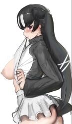 ass bangs black_hair blush breasts clothes_lift colored_inner_hair empty_eyes female from_side great_auk_(kemono_friends) hair_ribbon highres kemono_friends large_breasts lifted_by_self long_hair long_sleeves looking_at_viewer microskirt mouth_hold multicolored_hair nipples no_bra purple_eyes ribbon shibori_kasu shirt shirt_lift sideways_glance simple_background skirt solo tail two-tone_hair upper_body very_long_hair white_background white_hair