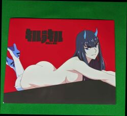 big_ass boots crossover darling_in_the_franxx dat_ass green_background horns huge_ass kill_la_kill kiryuuin_satsuki large_ass large_breasts long_hair looking_at_viewer red_background seductive seductive_gaze seductive_look seductive_smile thigh_boots zero_two_(darling_in_the_franxx)_(cosplay)