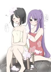 2girls ^^ bathing bathing_together black_hair bubbles collarbone eyebrows eyebrows_visible_through_hair eyelashes flower_print flowers foam japanese_text lavender_eyes lavender_hair long_ponytail musical_note ponytail red_towel school_girls_simulator seina_yamakawa short_ponytail simple_background sitting sitting_on_floor sitting_on_table smile text tomoka_itoh towel towels translation_request twitter_link twitter_username very_long_hair washing_another washing_back water white_background wholesome wooden_floor yuri yuu_sakura_urara