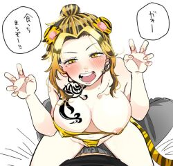 big_breasts black_hair blonde_hair genderswap_(mtf) kazutora_hanemiya looking_at_viewer multicolored_hair nipple_slip rule_63 sitting_on_lap smile smirk solo solo_female tattoo tiger_ears tiger_print tiger_tail tokyo_revengers yellow_eyes