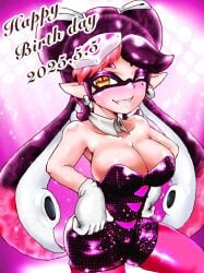 1girls 2025 breasts callie_(splatoon) cleavage detached_collar earrings gloves inkling inkling_girl large_breasts long_hair looking_at_viewer mazuo917 mole mole_under_eye nintendo one_eye_closed pointy_ears solo solo_female solo_focus splatoon tentacle_hair two_tone_hair white_gloves wink winking_at_viewer yellow_eyes