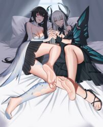 2girls alternate_costume alternate_hairstyle barefoot bed black_hair clothed dress feet female foot_fetish full_body fully_clothed grin high_heels highres interlocked_fingers liv_(punishing:_gray_raven) long_hair lying medium_breasts pillow punishing:_gray_raven red_eyes robot_girl selena_(punishing:_gray_raven) skirt white_eyes white_hair wings