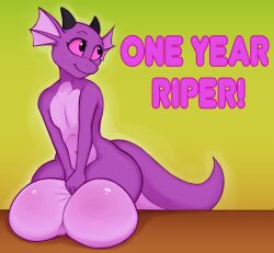 2025 anthro balls big_balls digital_media_(artwork) femboy frill_(anatomy) genitals hi_res horn huge_balls hyper hyper_balls hyper_genitalia kobold lizard male membrane_(anatomy) membranous_frill navel necrothant pink_eyes plum_(plumbold) purple_body reptile scalie short_stack solo tail thick_thighs wide_hips