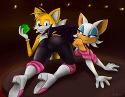 1boy 1girls animated antira ass bat blonde blonde_hair female fox older_female rouge_the_bat sega sonic_(series) sonic_the_hedgehog_(series) tails young younger_male