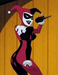 2d 2d_animation animated animated_gif animated_image batman:_the_animated_series batman_(series) dc dc_comics gif harley_quinn harley_quinn_(classic) jester jester_cap jester_costume jester_girl jester_hat jester_outfit shaking_ass shaking_butt