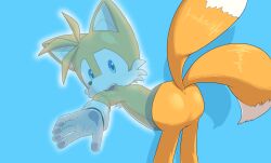 1boy 1boys 2_tails absurd_res absurdres accurate_body_type ass ass_focus ass_up back back_view bending_over bent_over blue_background blue_eyes cub fox fox_boy furry furry_male furry_only gloves gloves_only high_resolution highres looking_at_viewer looking_back looking_back_at_viewer male male_cub male_only miles_prower miles_tails_prower mobian mobian_(species) mobian_fox no_genitals null open_mouth presenting presenting_hindquarters seen023hey sega solo solo_focus solo_male sonic_(series) sonic_the_hedgehog_(series) stuck stuck_in_wall tails_the_fox two-tone_body two-tone_fur wall yellow_body yellow_fur