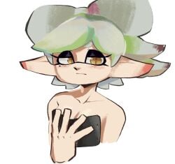 back_to_zero covering_breasts inkling inkling_girl marie_(splatoon) nintendo_ds popstar splatoon wanting_viewer white_background white_hair white_hair_female yellow_eyes yellow_eyes_female