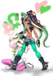 2girls ass ass_cleavage butt_crack grabbing_ass groping_ass koharu2.5 looking_at_viewer marina_(splatoon) pearl_(splatoon) round_ass splatoon splatoon_2