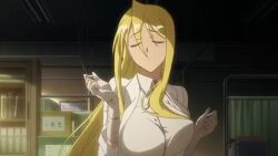 2d animated artist_request blonde_hair bouncing_breasts breasts english_dialogue highschool_of_the_dead loop lowres mp4 screencap shizuka_marikawa short_playtime sound video voice_acted walking yellow_eyes