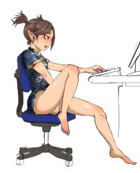 1girls blush computer female female_only masturbation solo watching watching_porn