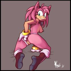 amy_rose anthro back_view beige_skin color female female_only fur furry hedgehog mel_the_hybrid pink_fur skin solo sonic_(series) sonic_the_hedgehog_(series)