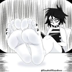 feet feet_up female_only foot foot_fetish i_can't_sleep nia toenail_polish toes