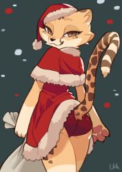 2020s 2022 akino_(kemokin_mania) ass bag brown_eyes cheek_tuft cheetah christmas claws ear_tuft feline female female_only furry furry_only kemokin_mania looking_back pawpads paws santa_costume santa_hat signature spotted_body spotted_fur tail