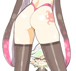 2018 2girls angry ass ass_focus callie_(splatoon) cousins female female_only from_behind green_hair highleg inkuusan legs looking_at_another marie_(splatoon) multiple_girls octarian_tattoo octo_callie pink_hair splatoon squid_sisters standing tattoo tentacle_hair thighhighs thong very_long_hair white_background