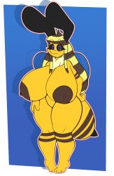 2022 absurd_res antennae_(anatomy) anthro areola arthropod arthropod_abdomen ass bee bie_(beefuccer) big_breasts big_butt black_sclera blonde_hair bottomwear breasts brown_hair clothing female fur hair hi_res huge_breasts huge_butt huge_thighs hymenopteran hyper hyper_breasts insects multicolored_hair neck_tuft nipples nude purple_eyes simple_background smile solo standing striped_hair thick_thighs tuft wide_hips wings yellow_body zantanerz_(artist)