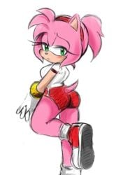 amy_rose anthro back_view blank_background clothing female footwear hair_tied handwear pepamintop solo sonic_(series) sonic_the_hedgehog_(series) sportswear