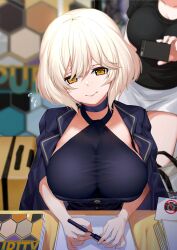 2girls bob_cut golden_eyes large_breasts original white_hair xiujia_yihuizi