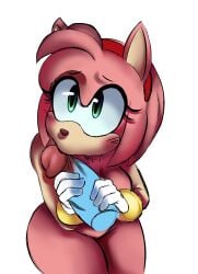 1girls amy_rose big_penis blush bracelet fellatio female furry gloves isolatedartest nibbling penis playing_penis_like_flute playing_skinflute sega sonic_(series)