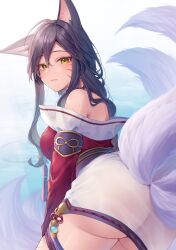 ahri ass black_hair facial_markings fox fox_ears fox_girl fox_tail league_of_legends momoirone tagme vastaya yellow_eyes