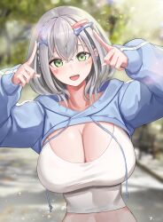 :d absurdres alternate_costume breasts cleavage ear_piercing eyebrows_hidden_by_hair facial_mark female green_eyes grey_hair hair_ornament hairclip heart heart_tattoo highres hololive hololive_fantasy hololive_japan hood hoodie large_breasts looking_at_viewer medium_hair midriff open_mouth outdoors piercing pink_hair shio05_(05_sio) shirogane_noel shirt shrug_(clothing) smile solo tattoo teeth virtual_youtuber wavy_hair white_shirt x_hair_ornament