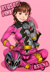 1girls asuna_(kishiryu_sentai_ryusoulger) belt bodysuit boots breasts brown_eyes brown_hair crossed_legs earrings eyebrows female female_focus glove gloves gray_gloves happy_face helmet helmet_removed heroine kishiryu_sentai_ryusoulger looking_at_viewer medium_breasts pants pink_background pink_glove pink_gloves pink_helmet pink_pants pink_shirt pink_skirt pussy ryusoul_pink sakuradou shirt simple_background sitting skirt smile solo solo_female suit super_sentai vagina