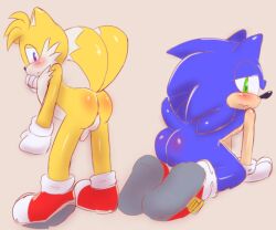 all_fours anus ass balls blush duo embarrassed genitals half-closed_eyes kneeling male male/male narrowed_eyes onechan presenting presenting_hindquarters sega sonic_(series) sonic_the_hedgehog sonic_the_hedgehog_(series) tails