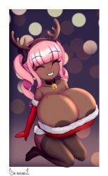 big_areola big_breasts blush christmas christmas_clothing christmas_headwear christmas_outfit dark-skinned_female dark_skin drill drill_hair mia_(sr.weboz) mole mole_on_breast mole_under_eye oppai_loli pink_eyes pink_hair smile smiling smiling_at_viewer sr.weboz twintails