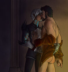 2boys ass dragon_age_2 fenris_(dragon_age) glowing hawke kissing male_only tagme tattoo