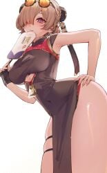 ahoge arched_back black_dress blonde_hair breasts china_dress chinese_clothes clothing_cutout commentary_request cowboy_shot dress eyewear_on_head female fingerless_gloves gloves hair_over_one_eye hand_fan hand_on_own_hip highres holding holding_fan large_breasts looking_at_viewer pink_nails purple_eyes solo sunglasses sweety_(zenless_zone_zero) thigh_strap thighs tinted_eyewear tuanshan underboob_cutout waytok white_background zenless_zone_zero