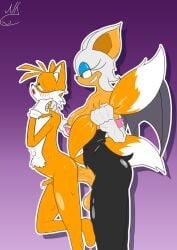 1boy 1futa 2d 2d_(artwork) 2d_artwork anal anthro barefoot bat_wings blue_eyes blush breastplate breasts doggy_style elbow_gloves female femboy furry furry_ears furry_female furry_male furry_tail futa_is_bigger futa_on_male futanari grabbing_from_behind green_eyes holding_neck huge_cock intersex large_breasts leotard male nekojaanai orange_fur rouge_the_bat small_penis smirk sonic_(series) sonic_the_hedgehog_(series) sweat tail tail_grab tails tails_the_fox thick_penis torn_clothes torn_clothing veiny_penis white_fur white_gloves wings yellow_fur