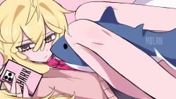 1girl black_skirt blonde_hair brown_cardigan cardigan fins fish fish_tail food hair_between_eyes highres holding long_hair looking_at_viewer melota_molan mochi mouth_hold original phone pink_background shark_girl shark_tail shirt simple_background skirt source_request tail thighhighs white_shirt yellow_eyes zako_(phrase) zako_(vocaloid) zako_pose